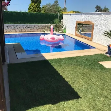 Havuzlu Ultra Lux Cesme Merkezde וילה