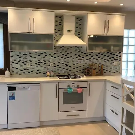 Havuzlu Ultra Lux Cesme Merkezde וילה